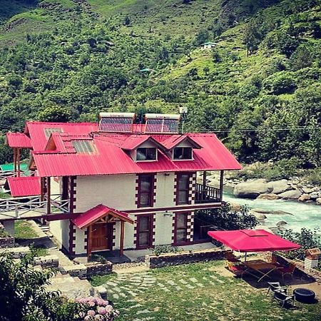 Offbeat Abodes - Tirthan Valley Banjar Exterior photo